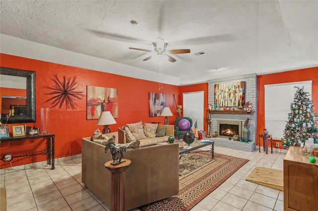 5519 Arncliffe Drive, Houston, TX 77088