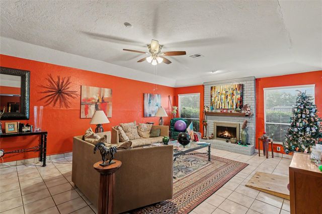 5519 Arncliffe Drive, Houston, TX 77088