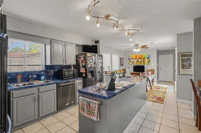 5519 Arncliffe Drive, Houston, TX 77088