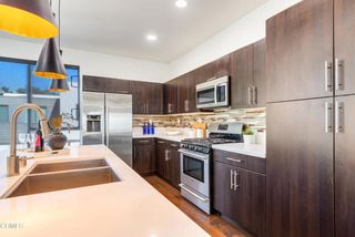 2504 N Via Artis, Los Angeles, CA 90039