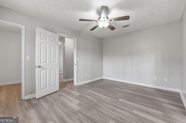 5335 Forest Downs Lane, South Fulton, GA 30349