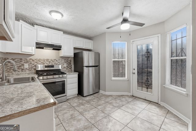 5335 Forest Downs Lane, South Fulton, GA 30349