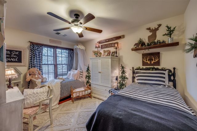 229 Colt Drive, Lake Kiowa, TX 76240