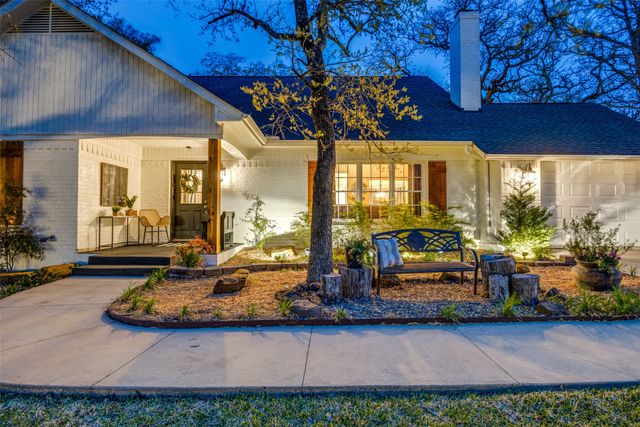 229 Colt Drive, Lake Kiowa, TX 76240