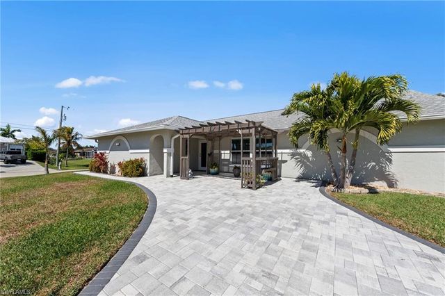 2317 SW 44th TER, Cape Coral, FL 33914