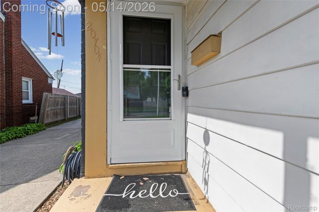 20704 Lancaster Street, Harper Woods, MI 48225