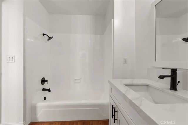 164 Brookline Lane, Costa Mesa, CA 92626