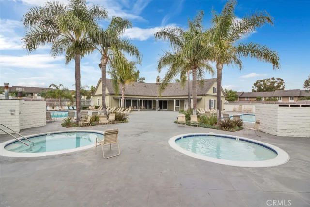 164 Brookline Lane, Costa Mesa, CA 92626