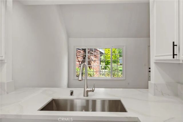 164 Brookline Lane, Costa Mesa, CA 92626