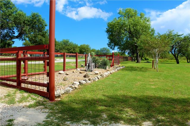 6139 Mockingbird, Mathis, TX 78368