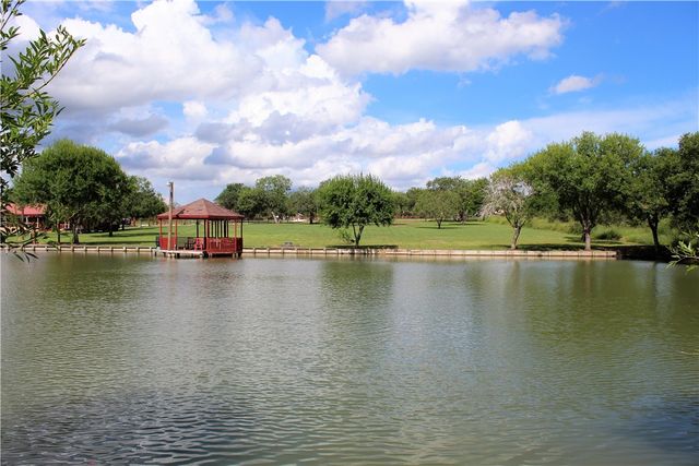 6139 Mockingbird, Mathis, TX 78368