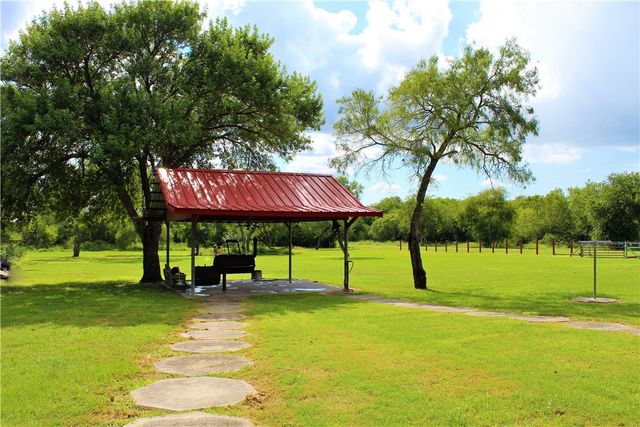 6139 Mockingbird, Mathis, TX 78368