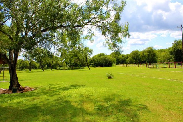 6139 Mockingbird, Mathis, TX 78368