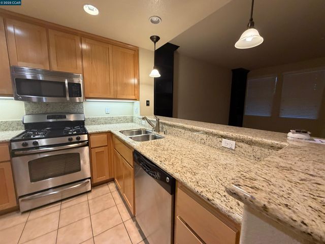 112 Serra Way, San Pablo, CA 94806