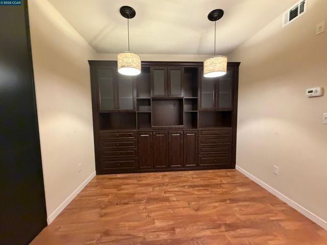 112 Serra Way, San Pablo, CA 94806