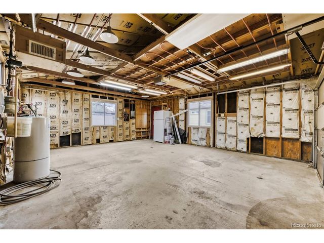 6910 Reno Dr, Arvada, CO 80002