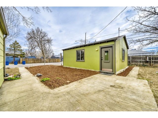 6910 Reno Dr, Arvada, CO 80002