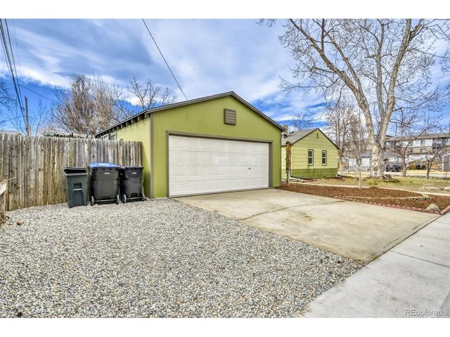6910 Reno Dr, Arvada, CO 80002