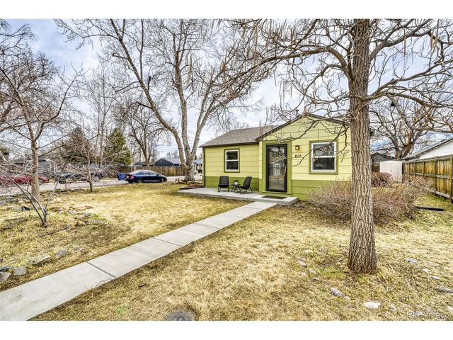 6910 Reno Dr, Arvada, CO 80002