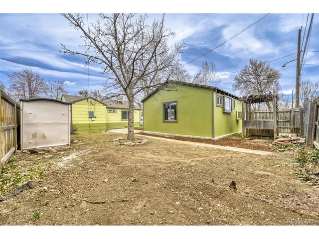 6910 Reno Dr, Arvada, CO 80002