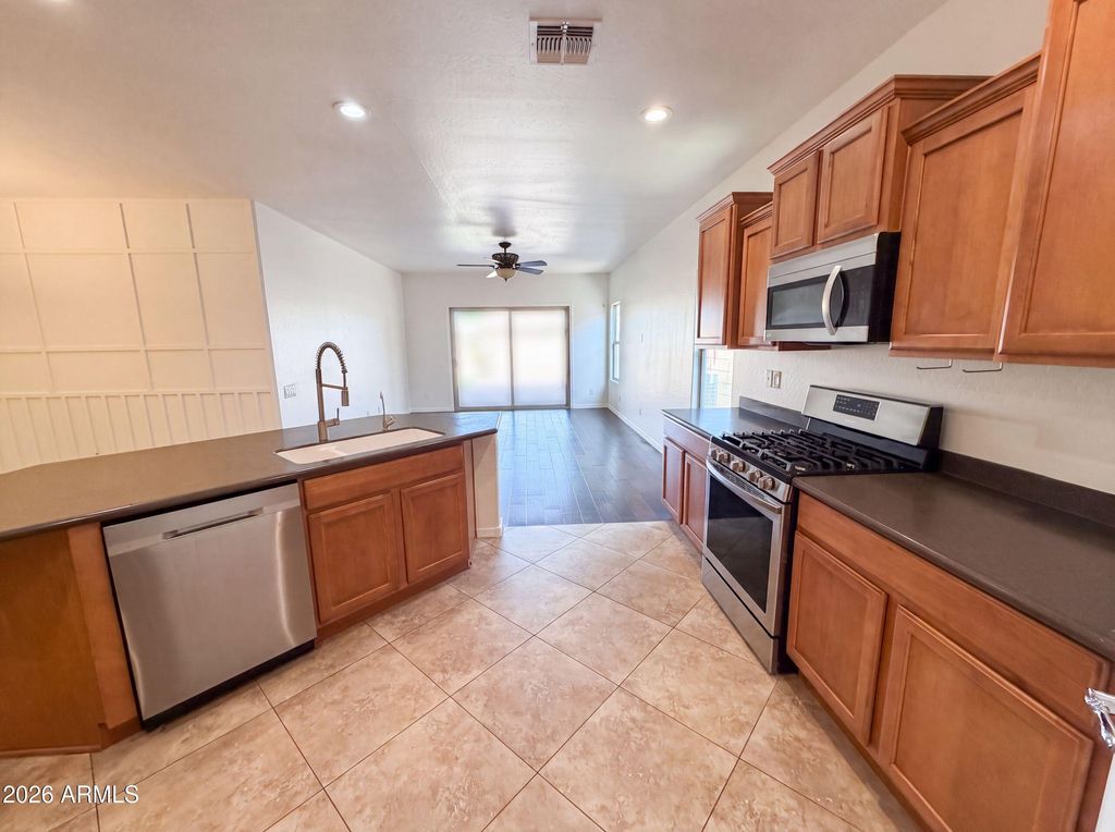 4612 S MARRON --, Mesa, AZ 85212 — photo 2