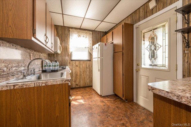 717 Calhoun Avenue, Bronx, NY 10465