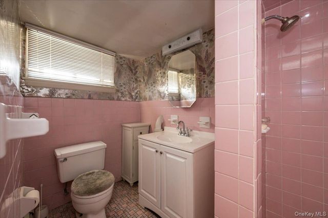 717 Calhoun Avenue, Bronx, NY 10465
