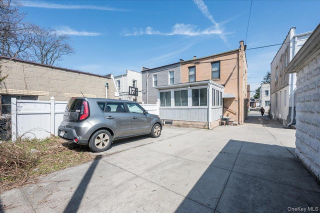 717 Calhoun Avenue, Bronx, NY 10465