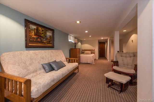 717 Calhoun Avenue, Bronx, NY 10465