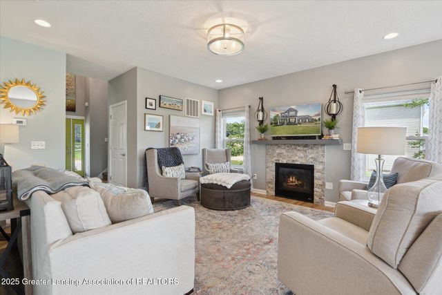 2418 Knollridge Lane, Williamston, MI 48895