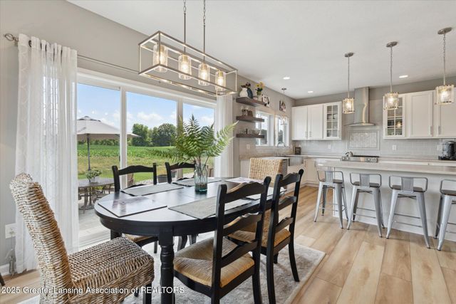 2418 Knollridge Lane, Williamston, MI 48895