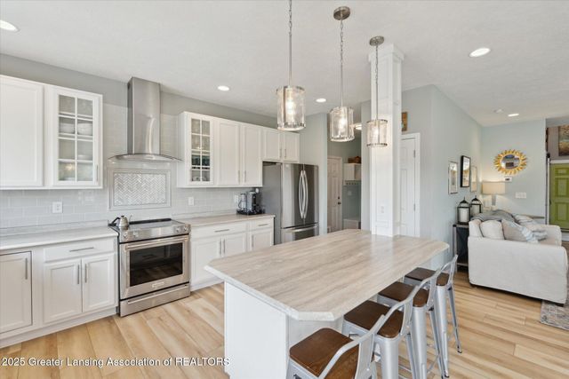 2418 Knollridge Lane, Williamston, MI 48895