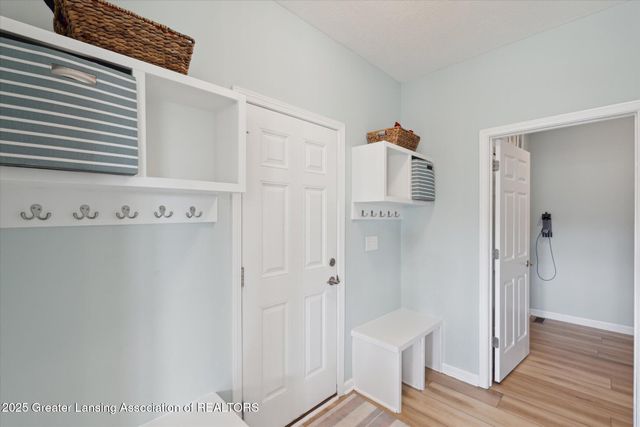 2418 Knollridge Lane, Williamston, MI 48895