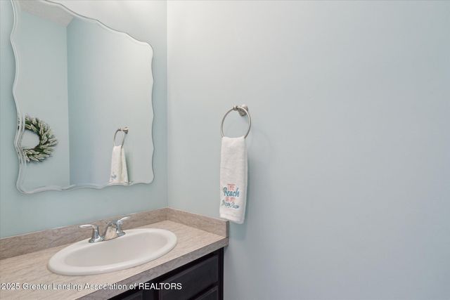 2418 Knollridge Lane, Williamston, MI 48895