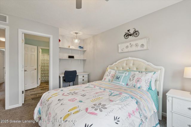 2418 Knollridge Lane, Williamston, MI 48895