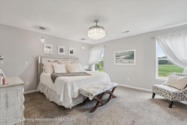 2418 Knollridge Lane, Williamston, MI 48895