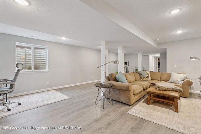 2418 Knollridge Lane, Williamston, MI 48895