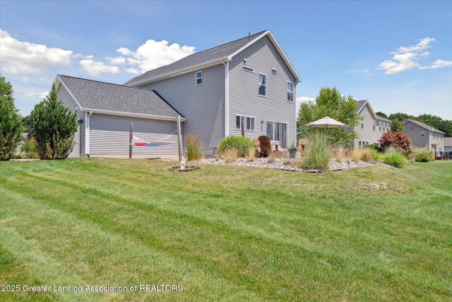 2418 Knollridge Lane, Williamston, MI 48895