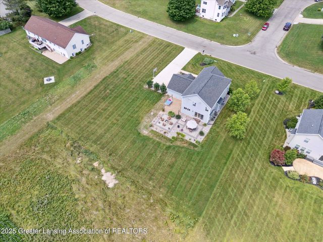 2418 Knollridge Lane, Williamston, MI 48895