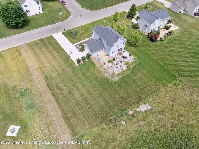 2418 Knollridge Lane, Williamston, MI 48895