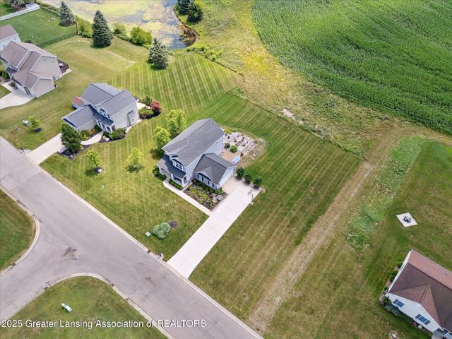 2418 Knollridge Lane, Williamston, MI 48895
