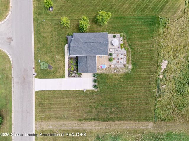 2418 Knollridge Lane, Williamston, MI 48895