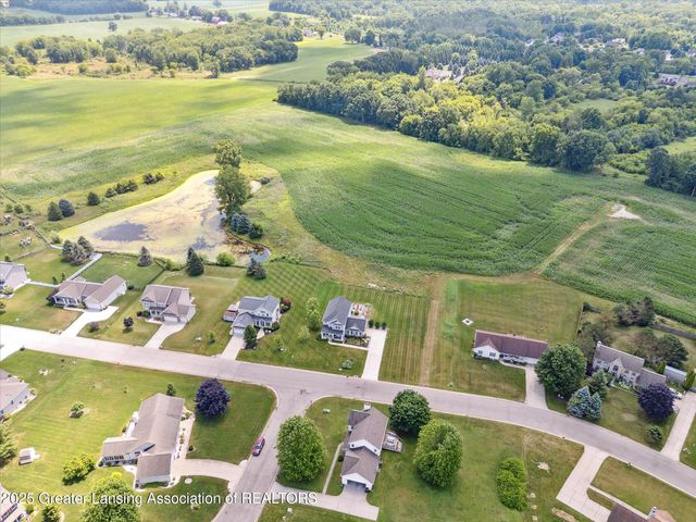 2418 Knollridge Lane, Williamston, MI 48895