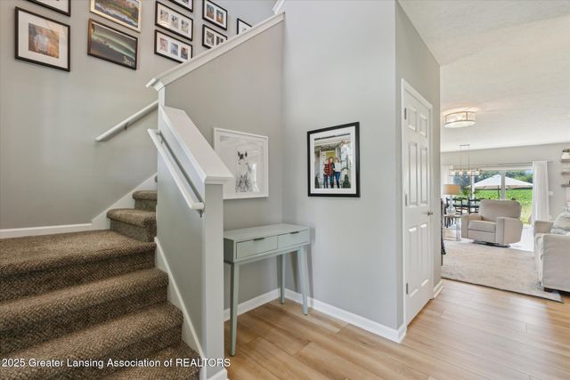 2418 Knollridge Lane, Williamston, MI 48895