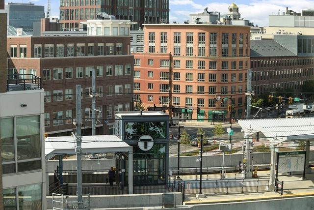 1 Earhart Street 719, Cambridge, MA 02141