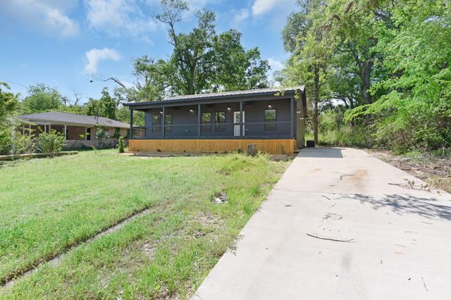 905 N Walnut, Winnsboro, TX 75494