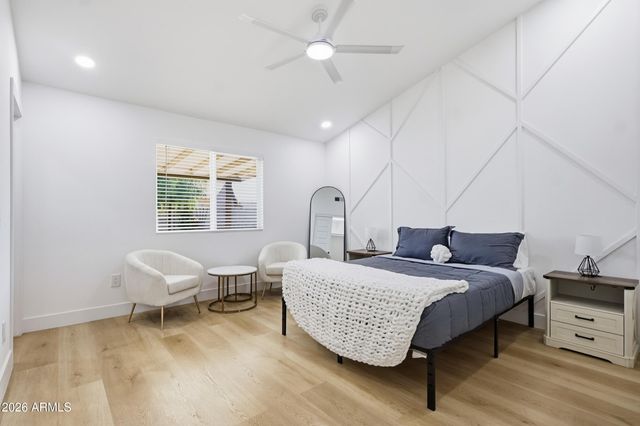 9001 W BERKELEY Road, Phoenix, AZ 85037