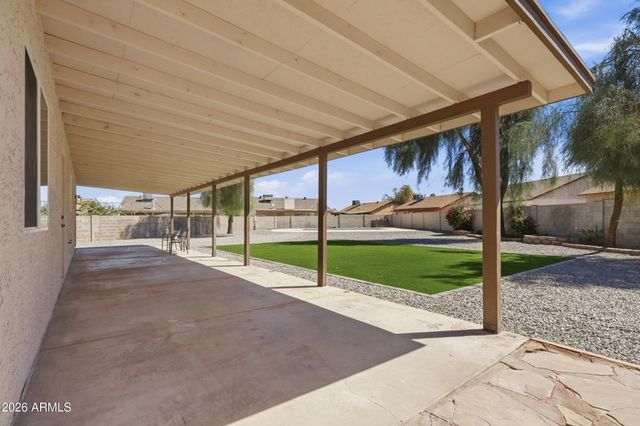 9001 W BERKELEY Road, Phoenix, AZ 85037