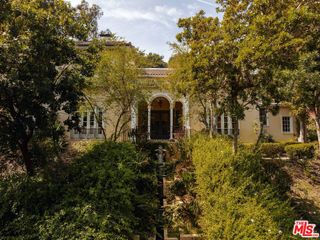 2027 N Highland Avenue, Los Angeles, CA 90068