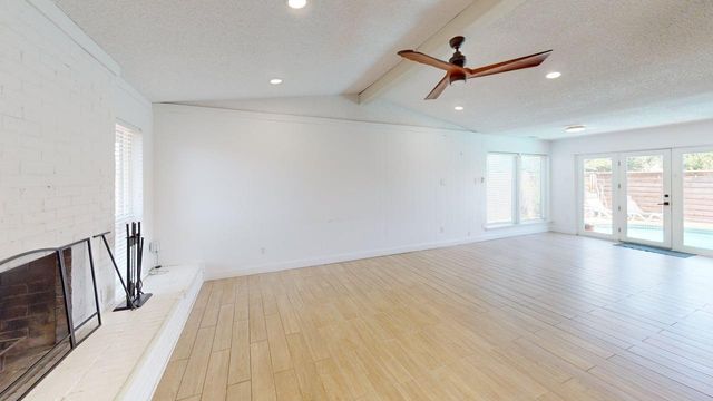 2131 Blossom Lane, Richardson, TX 75081